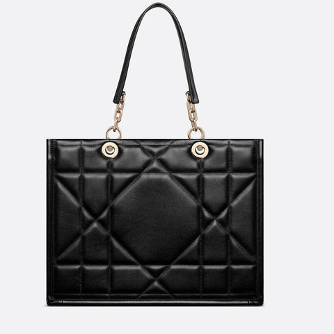 Medium Essential Tote Bag