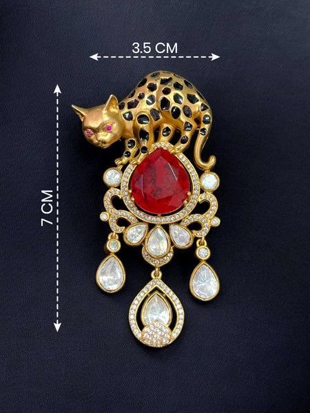 Luxury Cheetah Motif Brooch Golden Finish with Ruby Red Doublet Stone