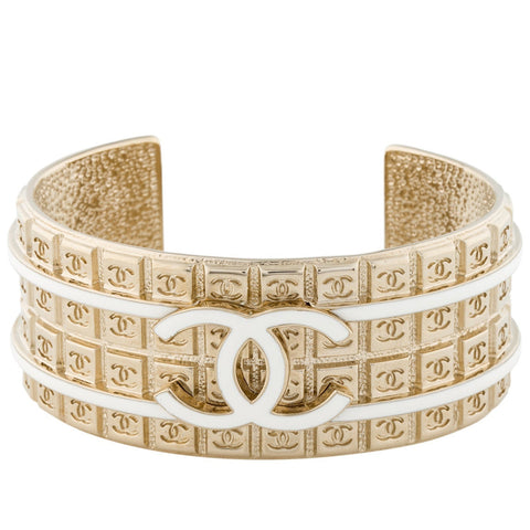 Premium New Edition  CC Logo Cuff Bracelet