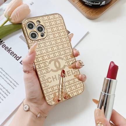 Royal Golden Back Case Cover for iPhone 13 & 14 Series