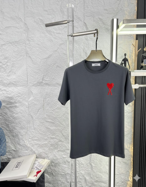 Men’s Premium Crew Neck T-Shirt With Stylish Heart Logo