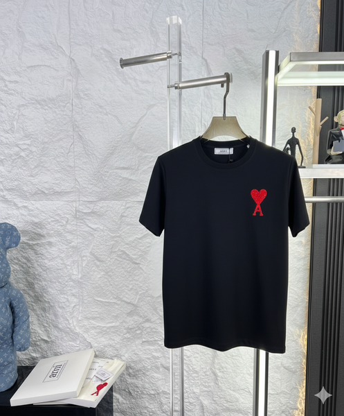 Men’s Premium Crew Neck T-Shirt With Stylish Heart Logo