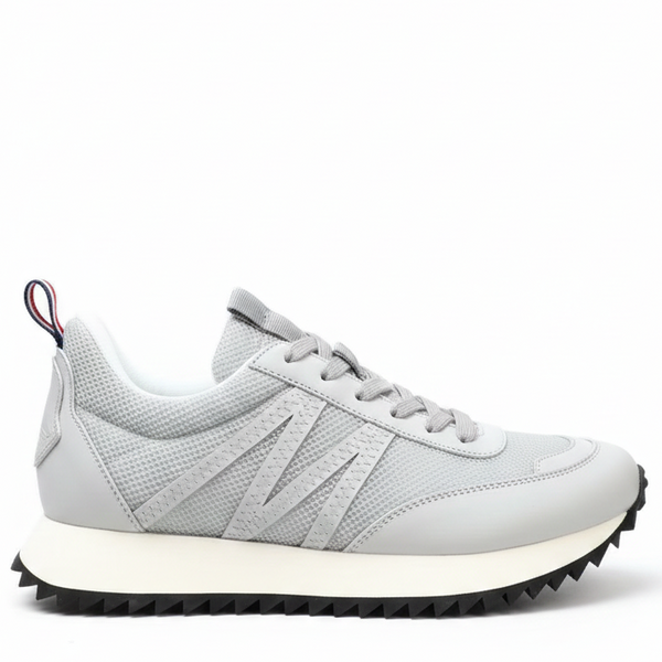 Premium  Brand  Mesh Sneakers Lightweight & Modern Comfort