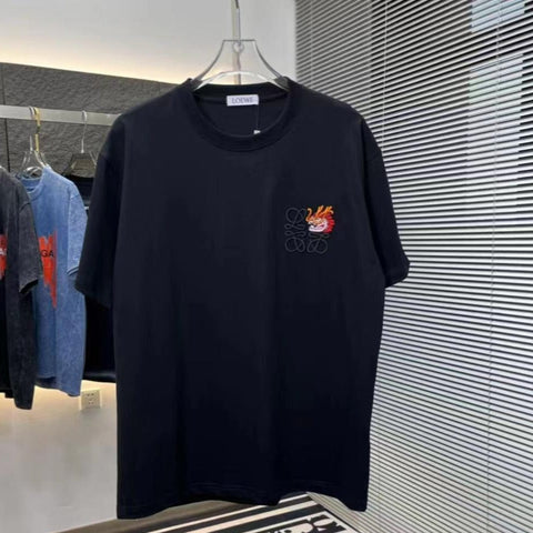 Fashionable Drop Shoulder Tee with Dragon Face Logo