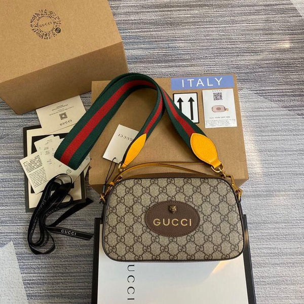 Neo Vintage  GG Supreme Messenger Bag