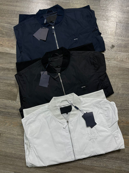 Elegant and Classic Zip Closure  Jacket