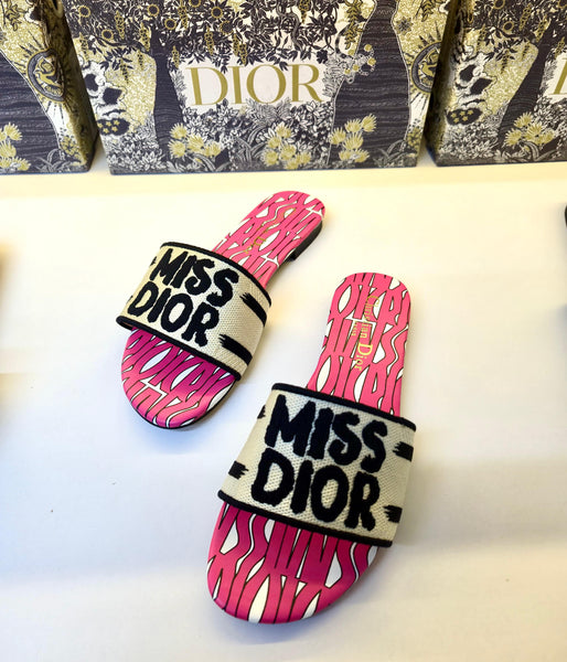 Premium Embroidered Logo Allover Motif