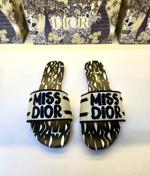 Premium Embroidered Logo Allover Motif