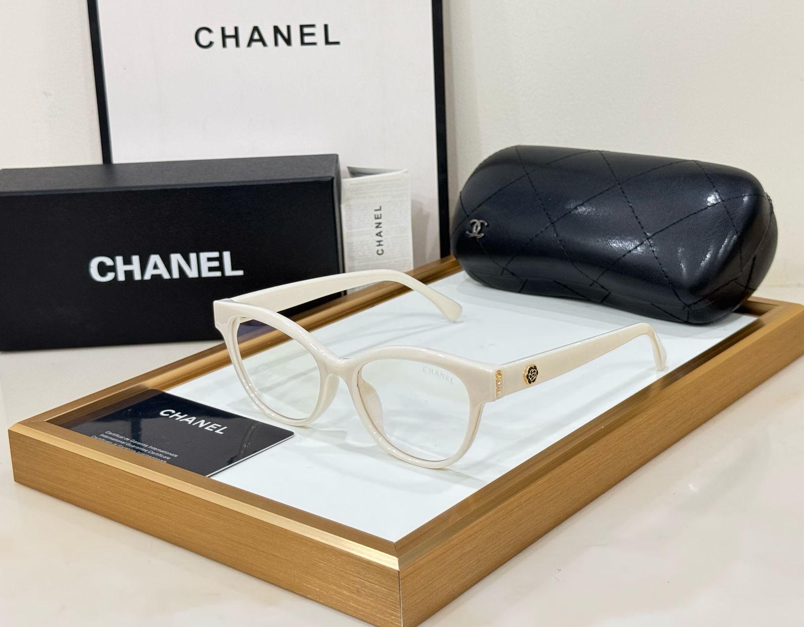 Exclusive and Imported Women Frame