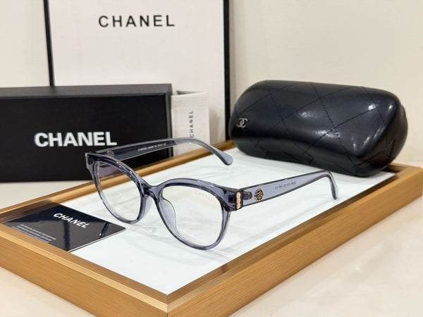 Exclusive and Imported Women Frame