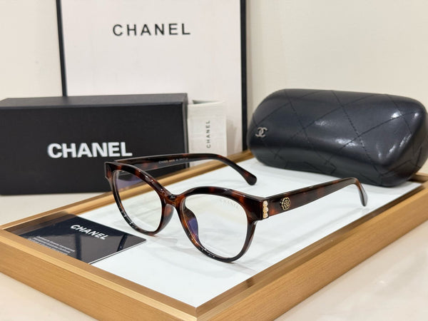 Exclusive and Imported Women Frame