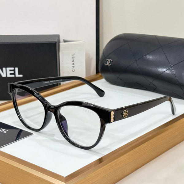 Exclusive and Imported Women Frame