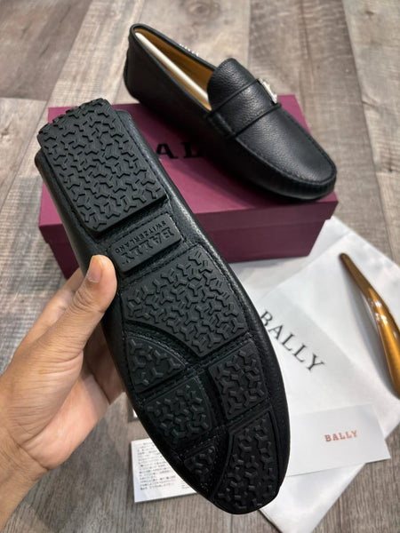 Luxury Black Loafer for Men – Premium Finish