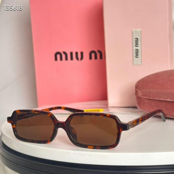Premium Quality and Stylish Initial Logo Sunglass For Women