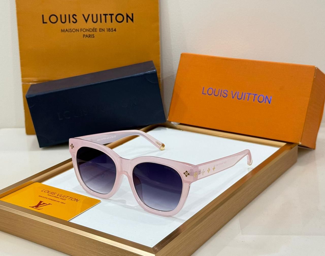 Premium Sunglasses  Gradient Lens & Iconic Monogram Logo