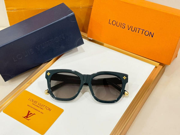Premium Sunglasses  Gradient Lens & Iconic Monogram Logo