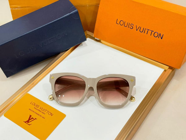 Premium Sunglasses  Gradient Lens & Iconic Monogram Logo