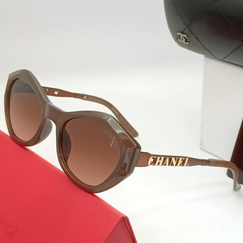 Imported  Gradient Lens Sunglasses with Gold Logo Temples