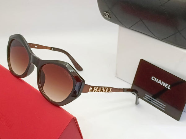 Imported  Gradient Lens Sunglasses with Gold Logo Temples