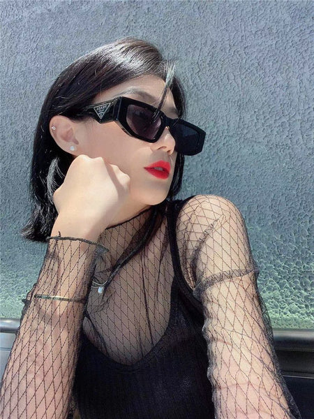 Women Black Oversized Sunglasses Premium Designer Eyewear with Bold Frame
