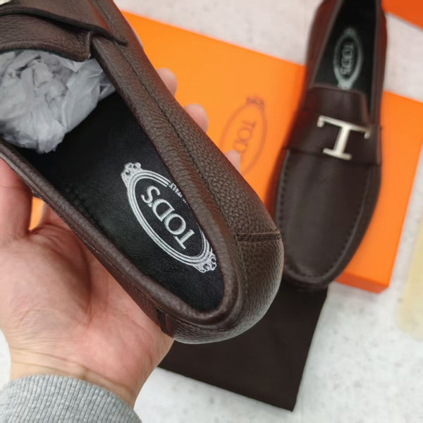 Classic Brown Leather Shoes with Signature ‘T’ Buckle for Men