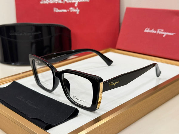 Women’s Signature Cat Eye  Shape Eyeglasses Luxury Optical Frame