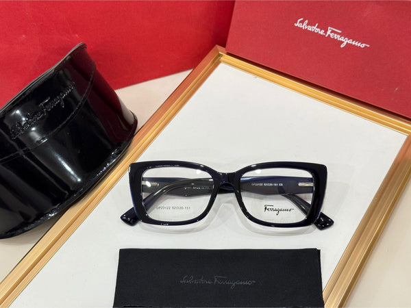 Women’s Signature Cat Eye  Shape Eyeglasses Luxury Optical Frame