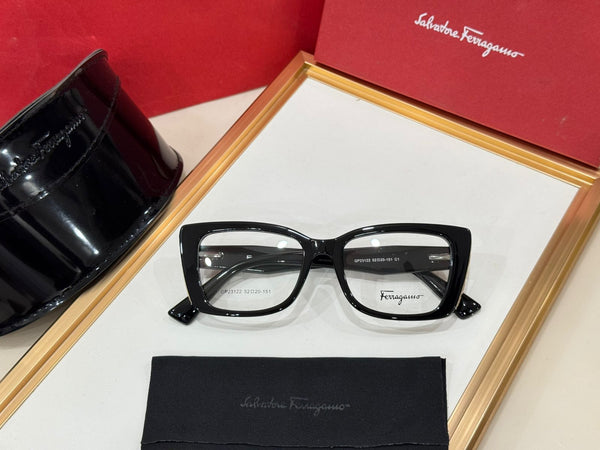 Women’s Signature Cat Eye  Shape Eyeglasses Luxury Optical Frame