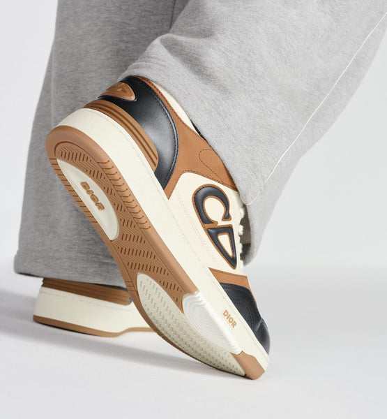 B57 Dribble Low-Top Sneaker