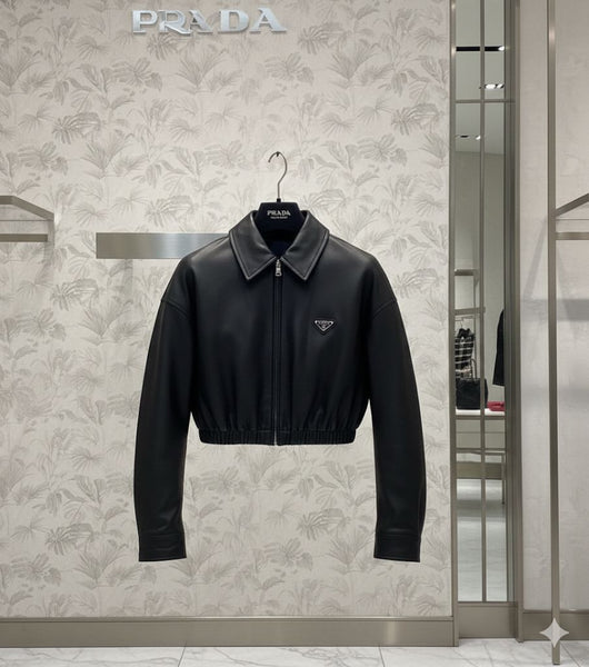 Luxury Black Cropped Jacket – Modern & Elegant Style