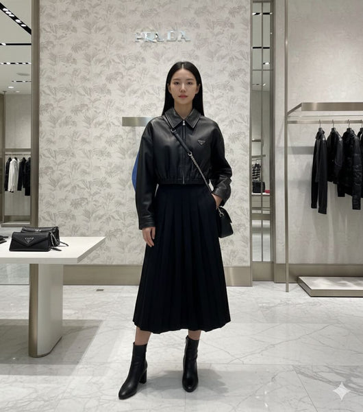 Luxury Black Cropped Jacket – Modern & Elegant Style