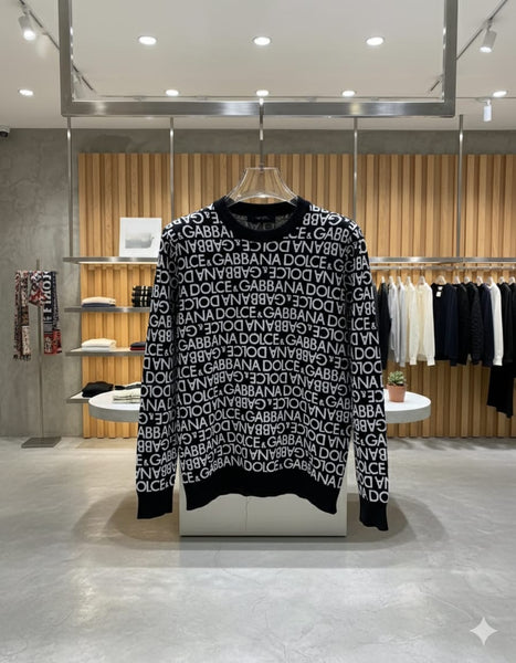 All-Over Text Print Knit Sweater – Bold & Trendy Look