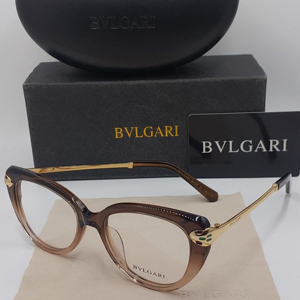 Luxury Eyeglass Frame Elegant Design with Gold Detailing