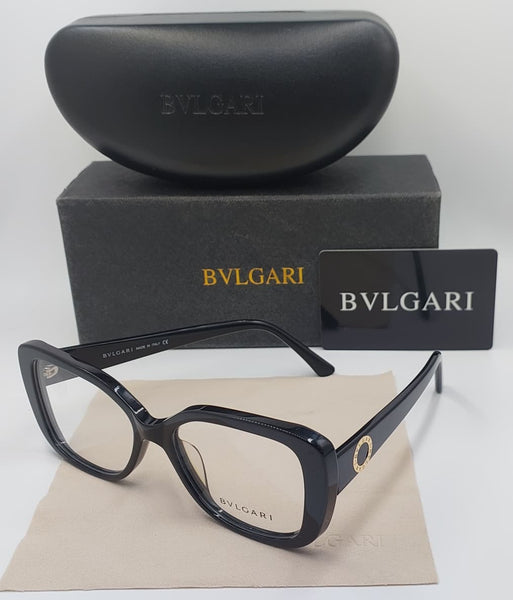Luxury Eyeglass Frame Elegant Design with Gold Detailing