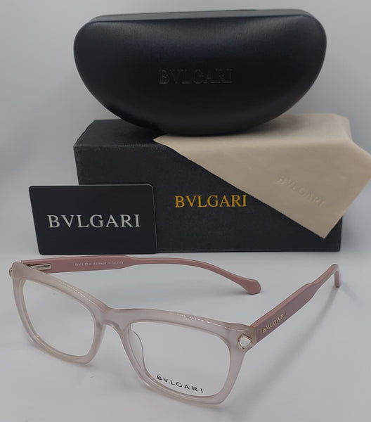 Luxury Eyeglass Frame Elegant Design with Gold Detailing
