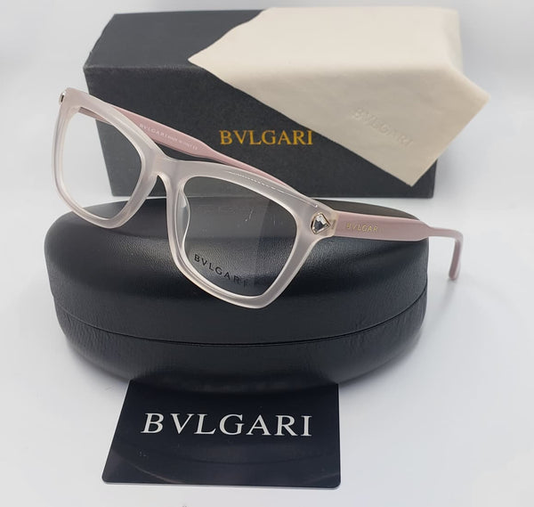 Luxury Eyeglass Frame Elegant Design with Gold Detailing