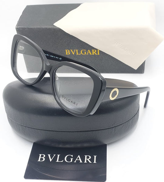 Luxury Eyeglass Frame Elegant Design with Gold Detailing