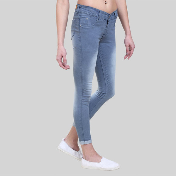 Women's Slim Fit Mid-Rise Light Fade Clean Look Streachable Jeans