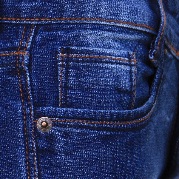 Women's Skinny Fit Mid-Rise Light Fade Clean Look Streachable Jeans