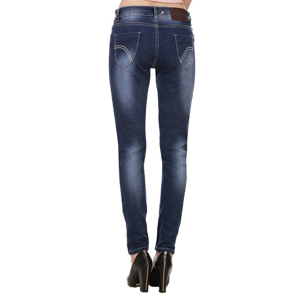 Women's Skinny Fit Mid-Rise Light Fade Clean Look Streachable Jeans