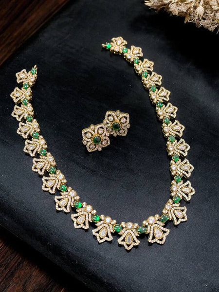 Emerald Bloom Floral Necklace Set