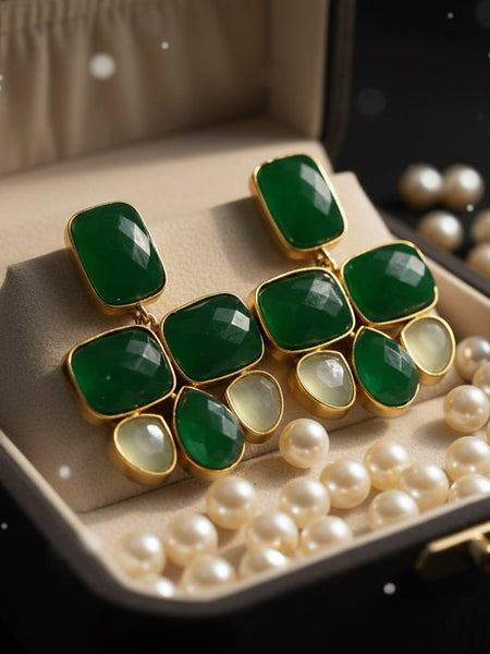 Golden Plated Precious Stone Necklace Set with Green Quartz & Pearl Drops