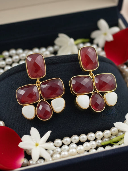Golden Plated Precious Stone Necklace Set in Red Strawberry Quartz & Amethyst Finish