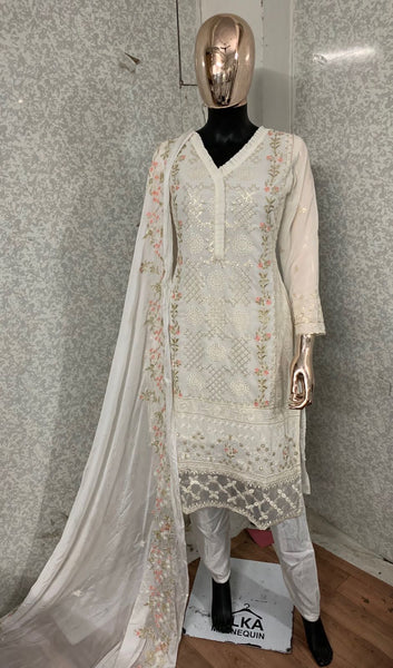 {SEMI-STITCHED} BEAUTIFULL PAKISTANI GEOGERTTE WITH NAZMEEM DUPPATA SUIT