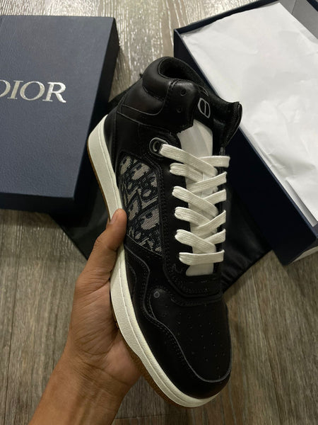 Casual Lace Up Sneaker For Men