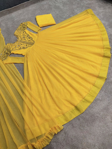 BEAUTIFUL HEAVY FAUX GEORGETTE PARTY WEAR GOWN