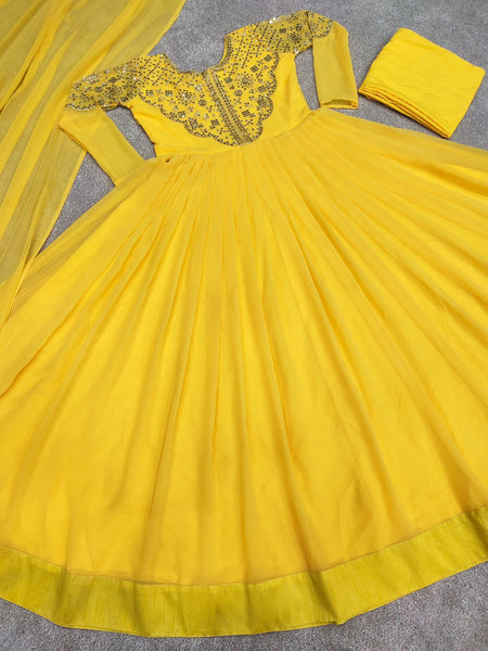 BEAUTIFUL HEAVY FAUX GEORGETTE PARTY WEAR GOWN