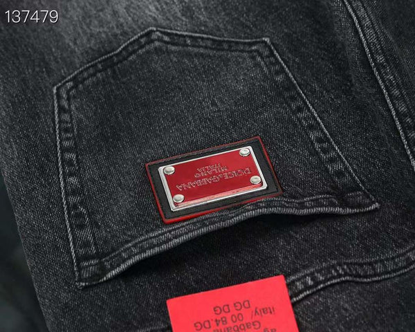 Stretchable Fabric Regular Cut Denim Jeans