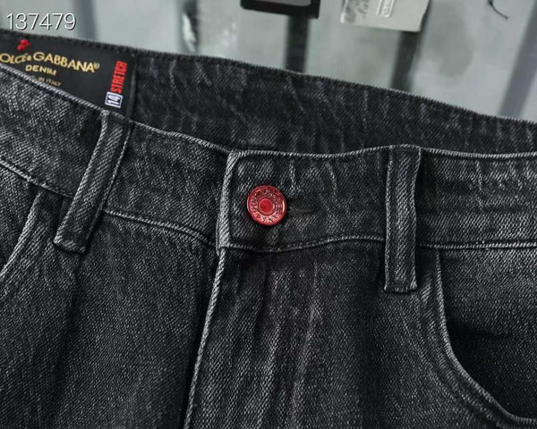 Stretchable Fabric Regular Cut Denim Jeans