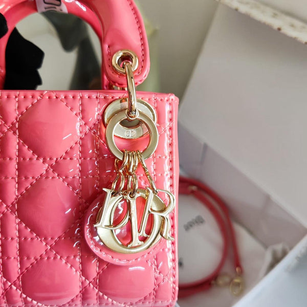 Premium Quality Leather Handbag for Quality Lovers